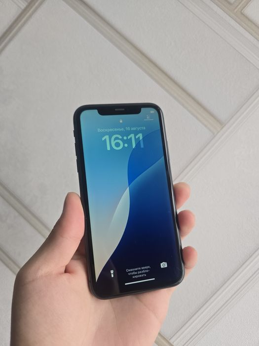 iPhone 11 64gb 100%