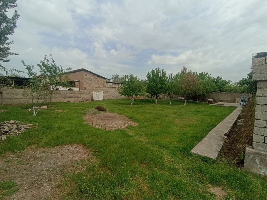 Продается участок с домом в Барданкуле