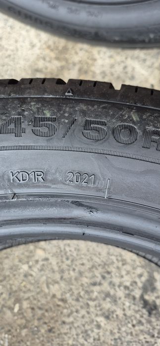 2 anvelope iarna Dunlop ca si noi,245/50/19,dot 2021.Pret/bucata.