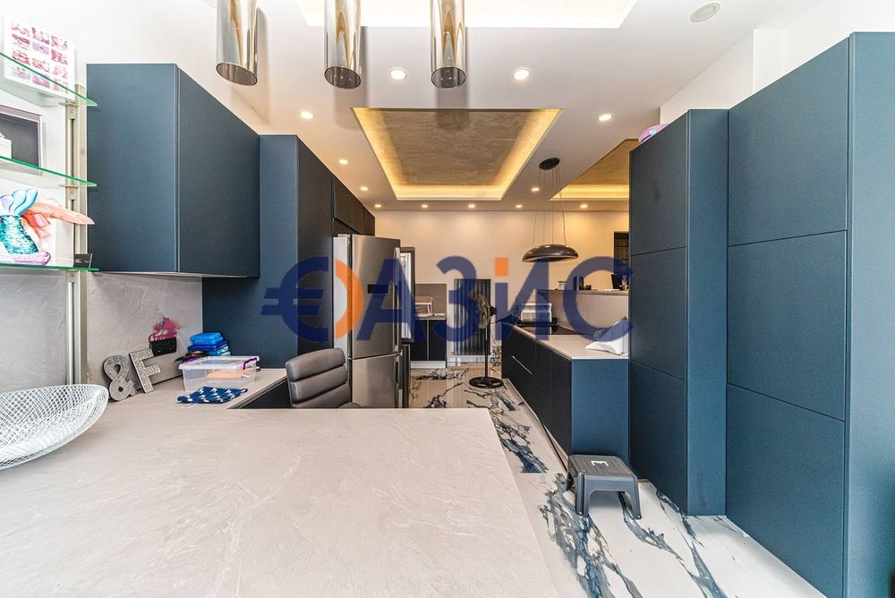 Продава се Къща в Каблешково - 210 кв.м за 1190 €/кв.м - Снимка #2