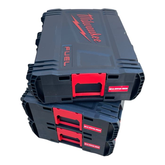 oferta: 3 valize Milwaukee Fuel pentru scule milwaukee