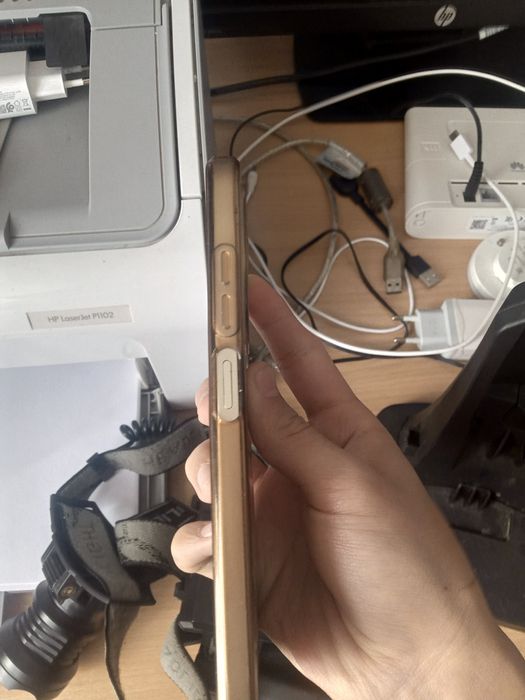 Продам телефон техно на Спарк 25 года