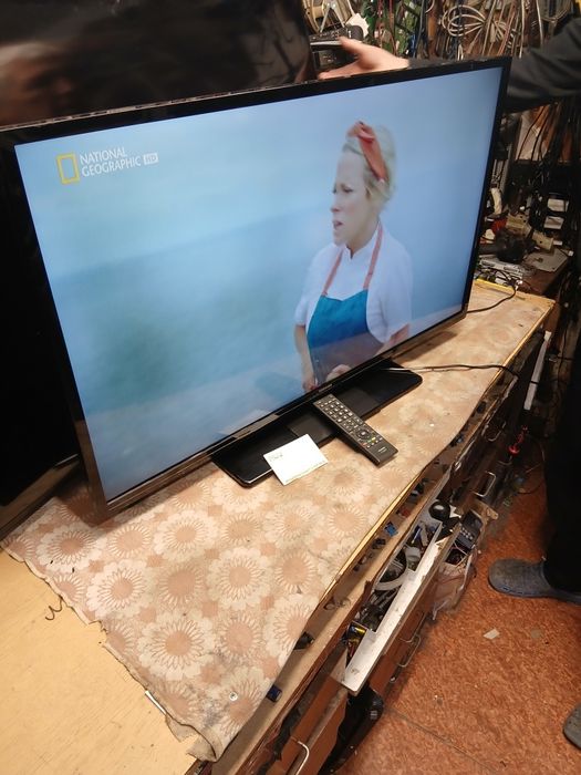 Телевизор 40 инча TOSHIBA