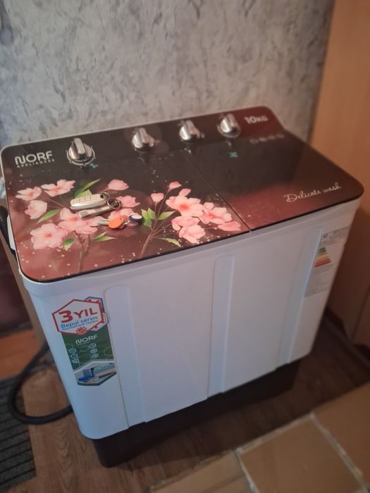 Продам стиральную машину,полуавтомтт