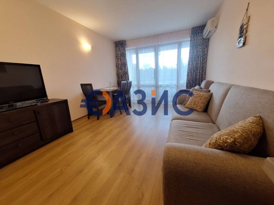 Продава се Тристаен апартамент в к.к. Слънчев бряг - 93 кв.м за 1065 €/кв.м - Снимка #2