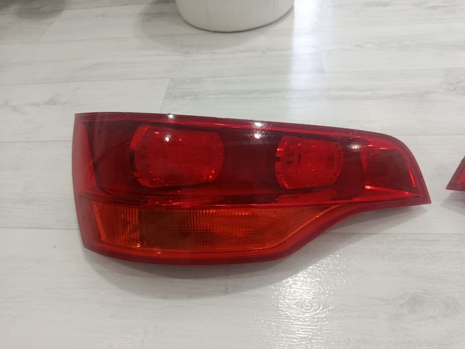 Задание фонари на Ауди ку7