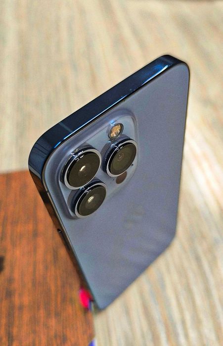 iPhone 13 pro LL/A