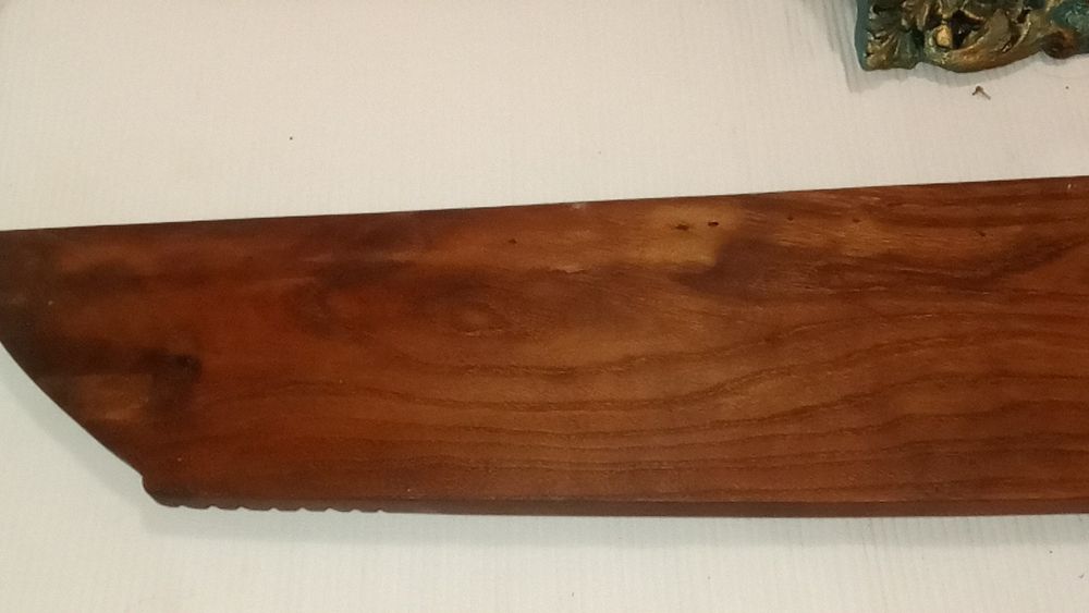 старинна  закачалка с автентична българска дърворезба