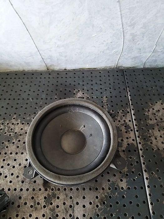 Boxa audio dreapta spate volvo s40 30657445
