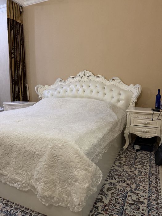 Спальный гарнитур