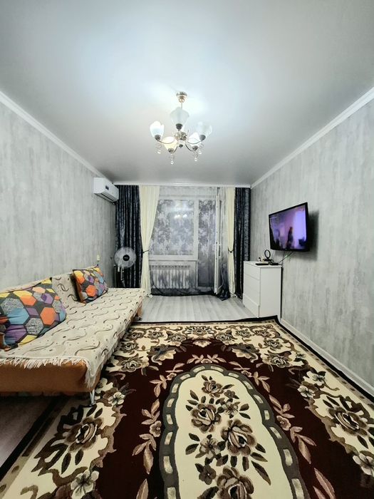 1 ком кв сзади магазина Турист