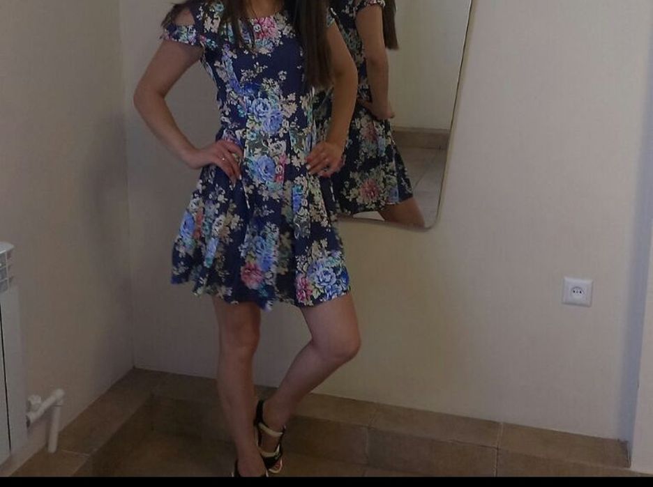 Продаю платья разного типа