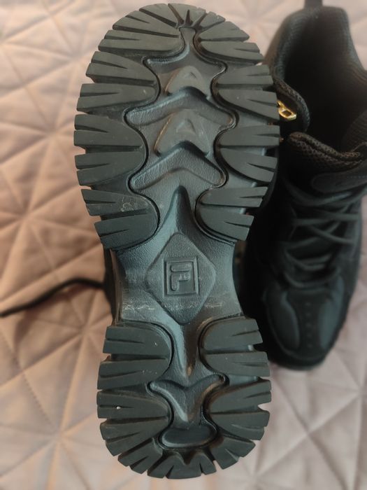 Ghete negre Fila originale