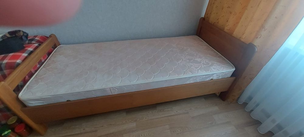 кровать односпальная