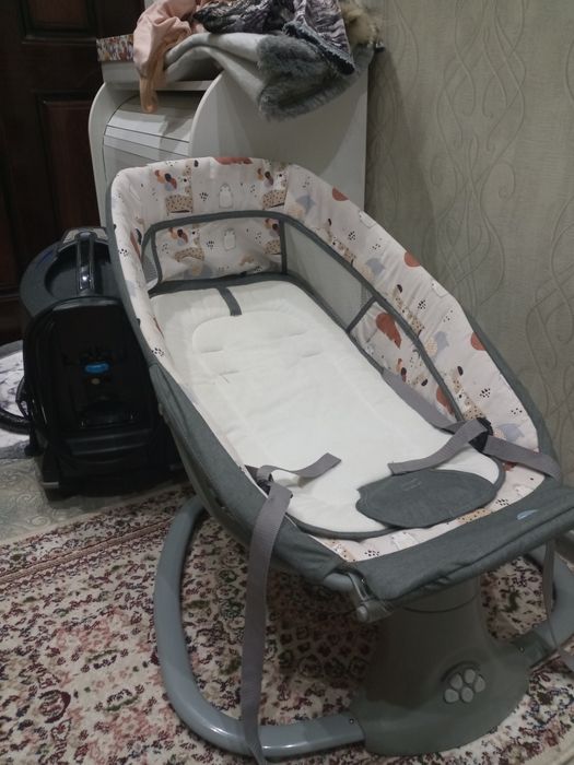 Detskiy shezlong sotiladi