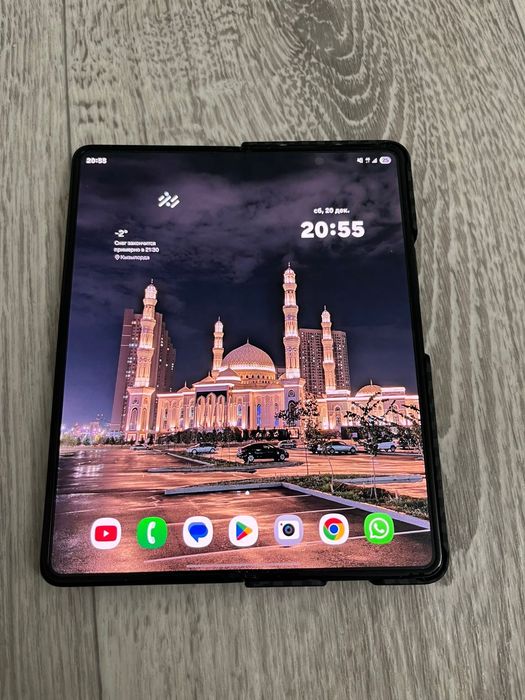 Самсунг фолд 3 в хорошем состоянии