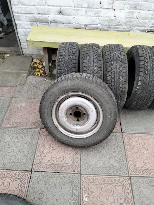 Продам резину с дисками Гольф 2 на 13