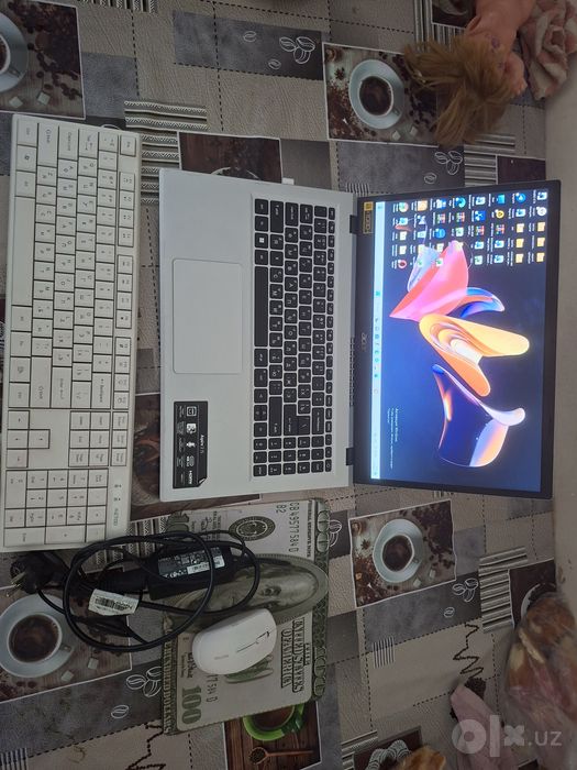 Notebook ideal yangi