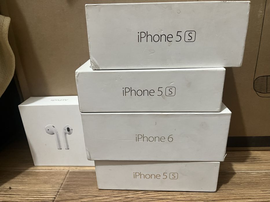 Продам коробки от iphone 5s , iphone 6, airpods