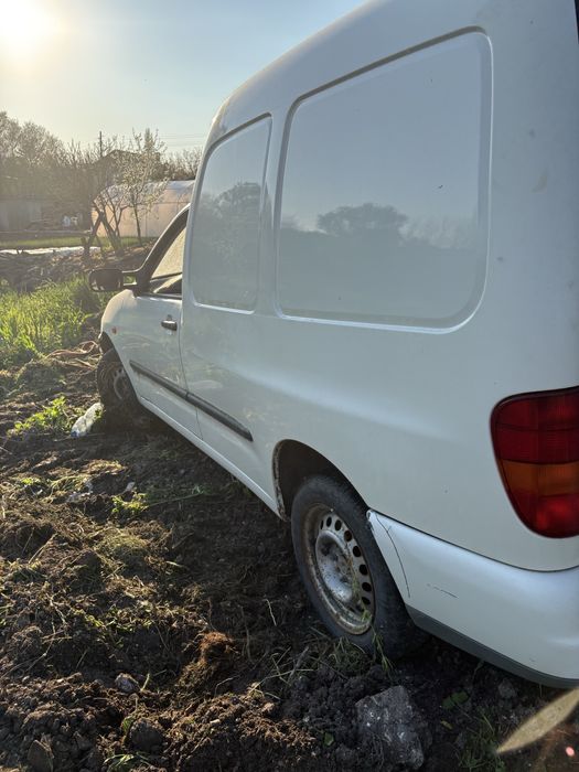 Продава се на части Volkswagen Caddy SDI-1.9