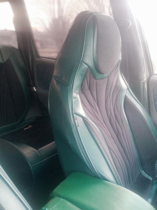 Продам машину срочно