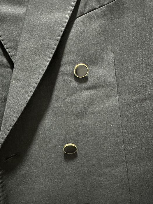 Классический костюм люксового бренда