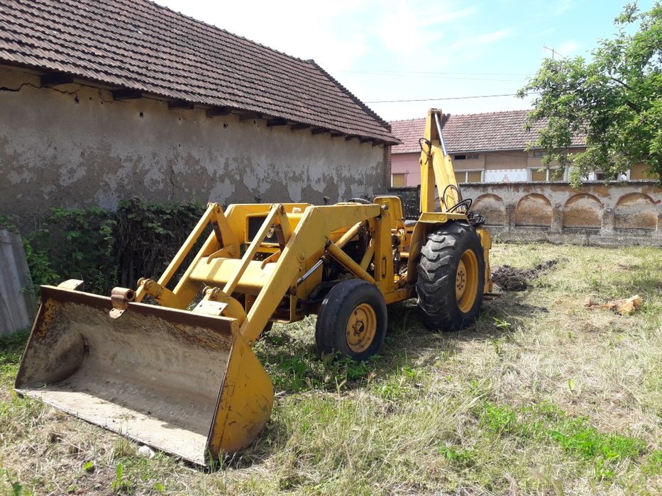 Budo excavator Massey Ferguson