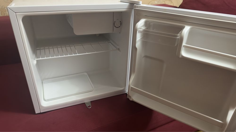 Холодильник бирюса