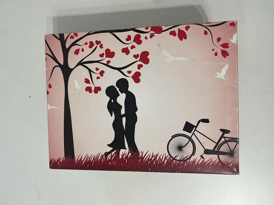 Подарочные коробки 23*17