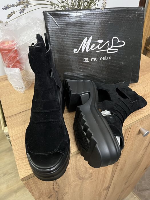 Летни обувки