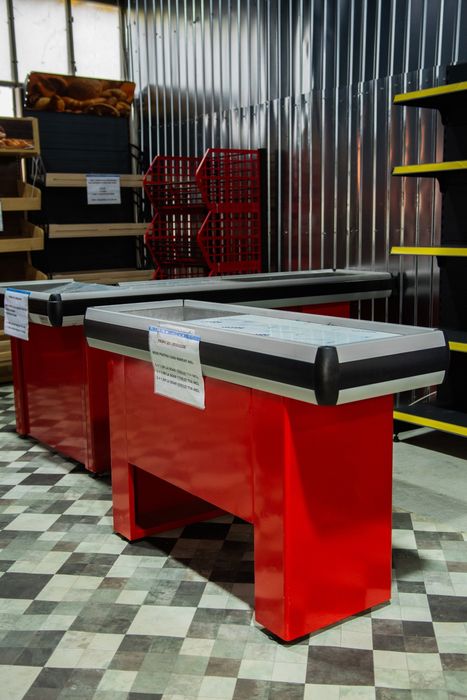 Fabrica rafturi metalice pentru magazine