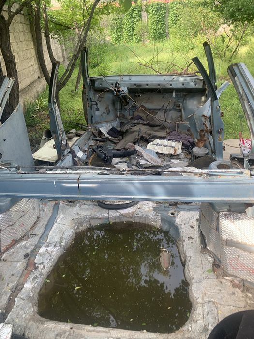 Кузов 21099 продаеться