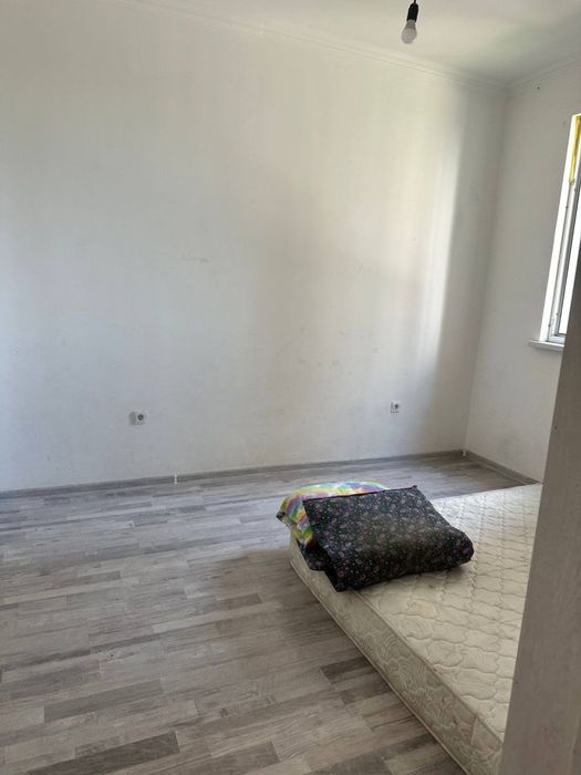 Srochni 3 xonali kvartira arendaga beriladi