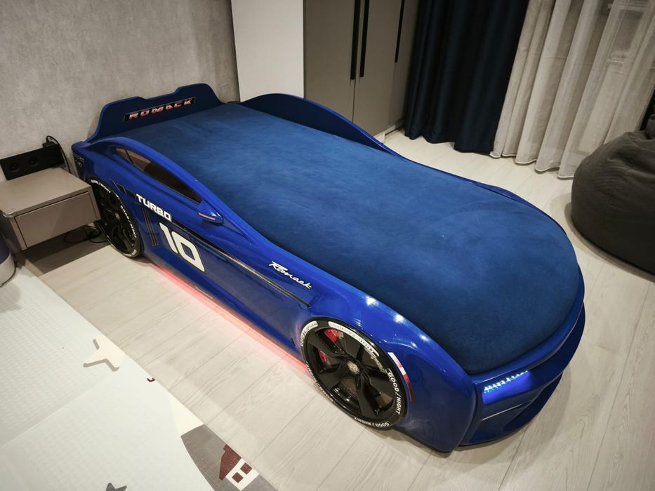 Кровать машина подростковая