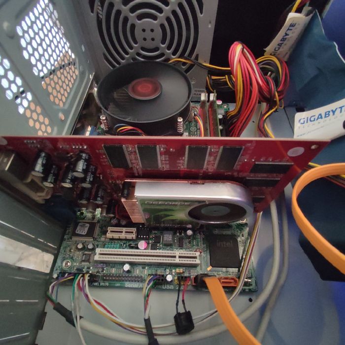 Компьютер сатылады