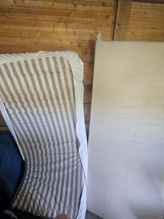 2 saltele 90x200 10cm grosmie burete cu husa inclusa stare foarte buna
