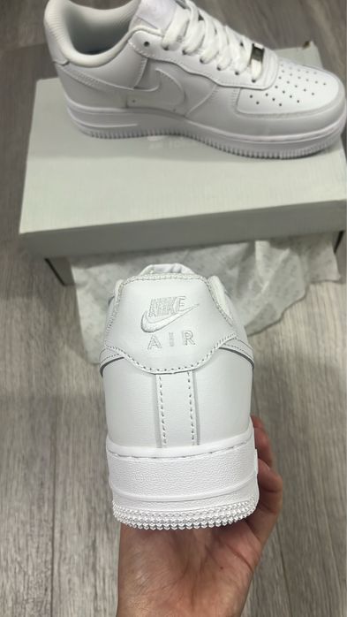 Air Force 1 Triple White
