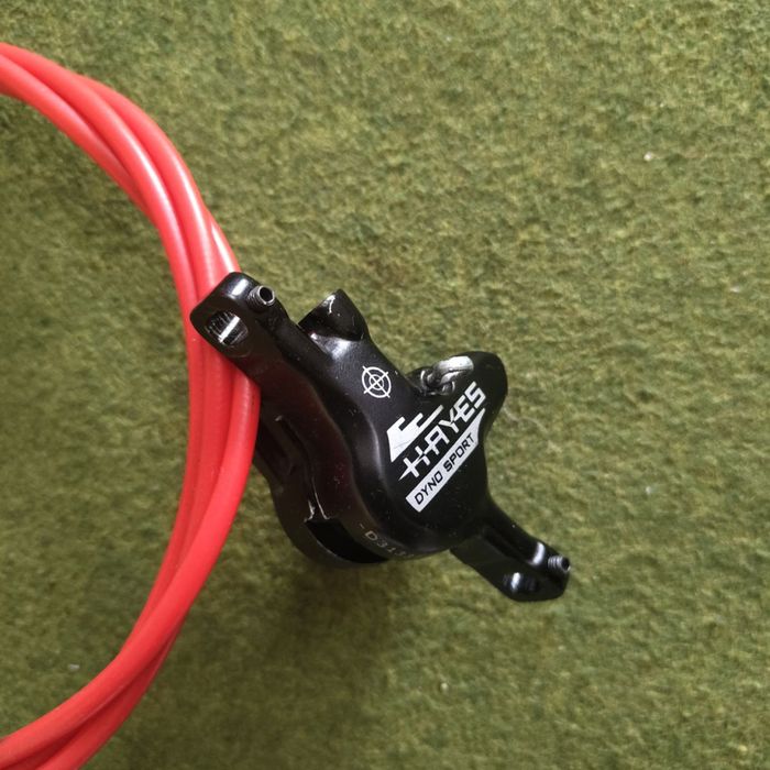 задний гидравлический тормоз велосипедный