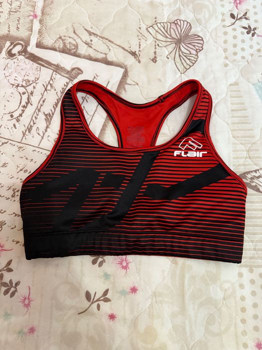 Спортен комплект Flair в 3 части клин, бюстие, тениска