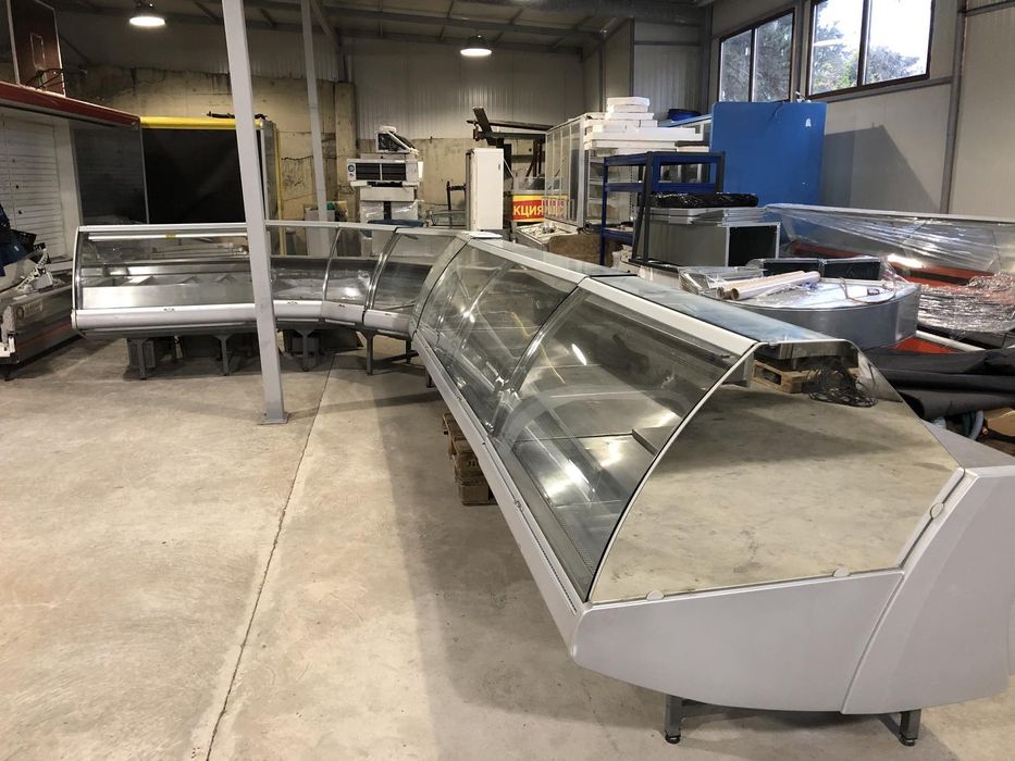 Хладилна витрина