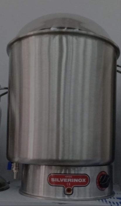 makkajo’xori  apparat va stoli