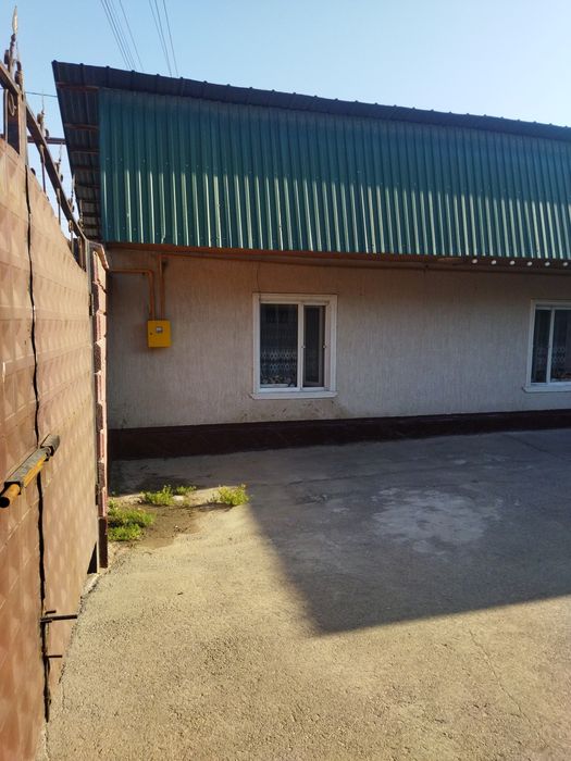 Дом в поселке енбекши