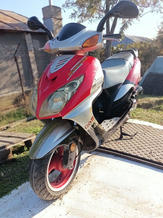 Scuter 50  , cu acte fiscal ,Carte Rar