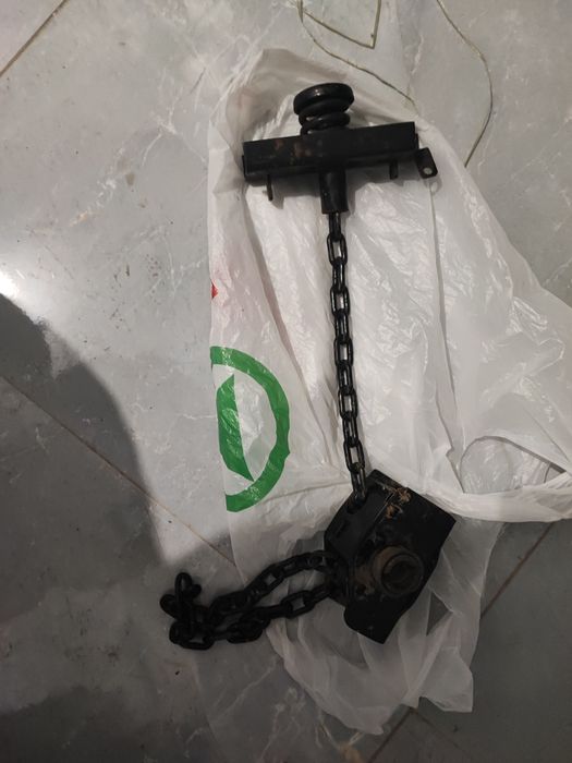 Цепь держатель для запасного колеса