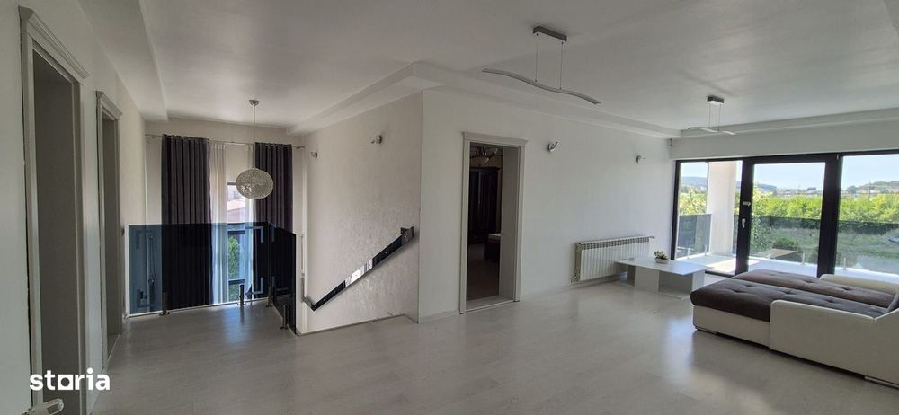 De vanzare casa tip Vila - Livezeni