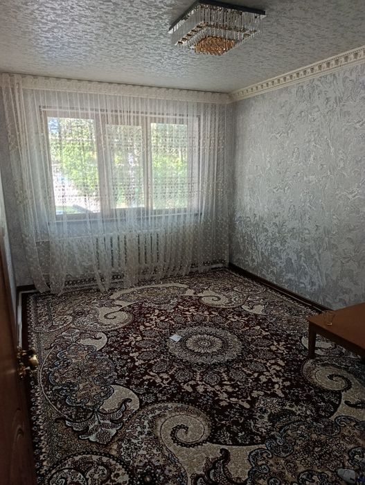 3 xonalik kvartira sotiladi