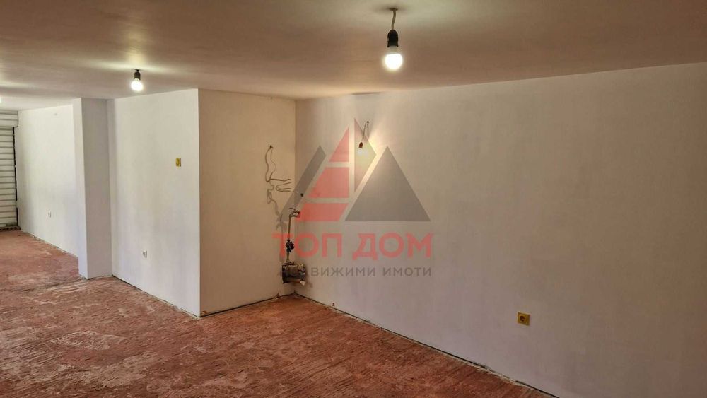 Продава се Гараж / Паркомясто в Варна, м-т Св. Никола - 40 кв.м за 1122 €/кв.м - Снимка #2