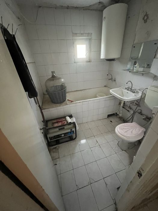 Apartament etajul 3 decomandat
