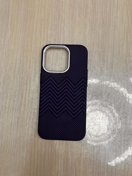 Чехлы на iPhone 14 Pro