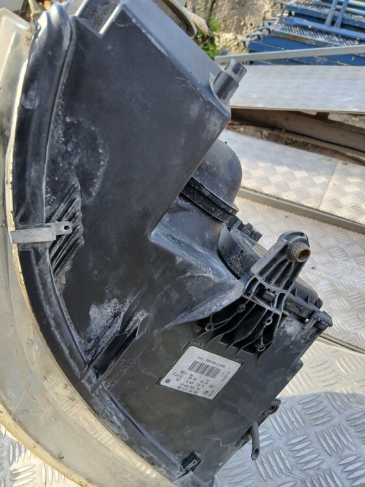 Фар за пассат b5.5 0886658692